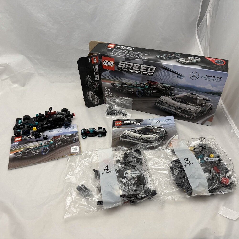 LEGO SPEED CHAMPIONS: Mercedes AMG F1 W12 E Performance & AMG Project 1 Read DS